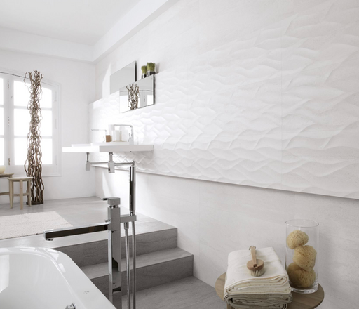 Porcelanosa Madagascar Blanco(5p/c) 33.299999999999997x100cm shown in a styled room setting